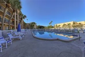 $1,400 | 2525 West Bay Drive, Unit B22, Largo, FL 33770