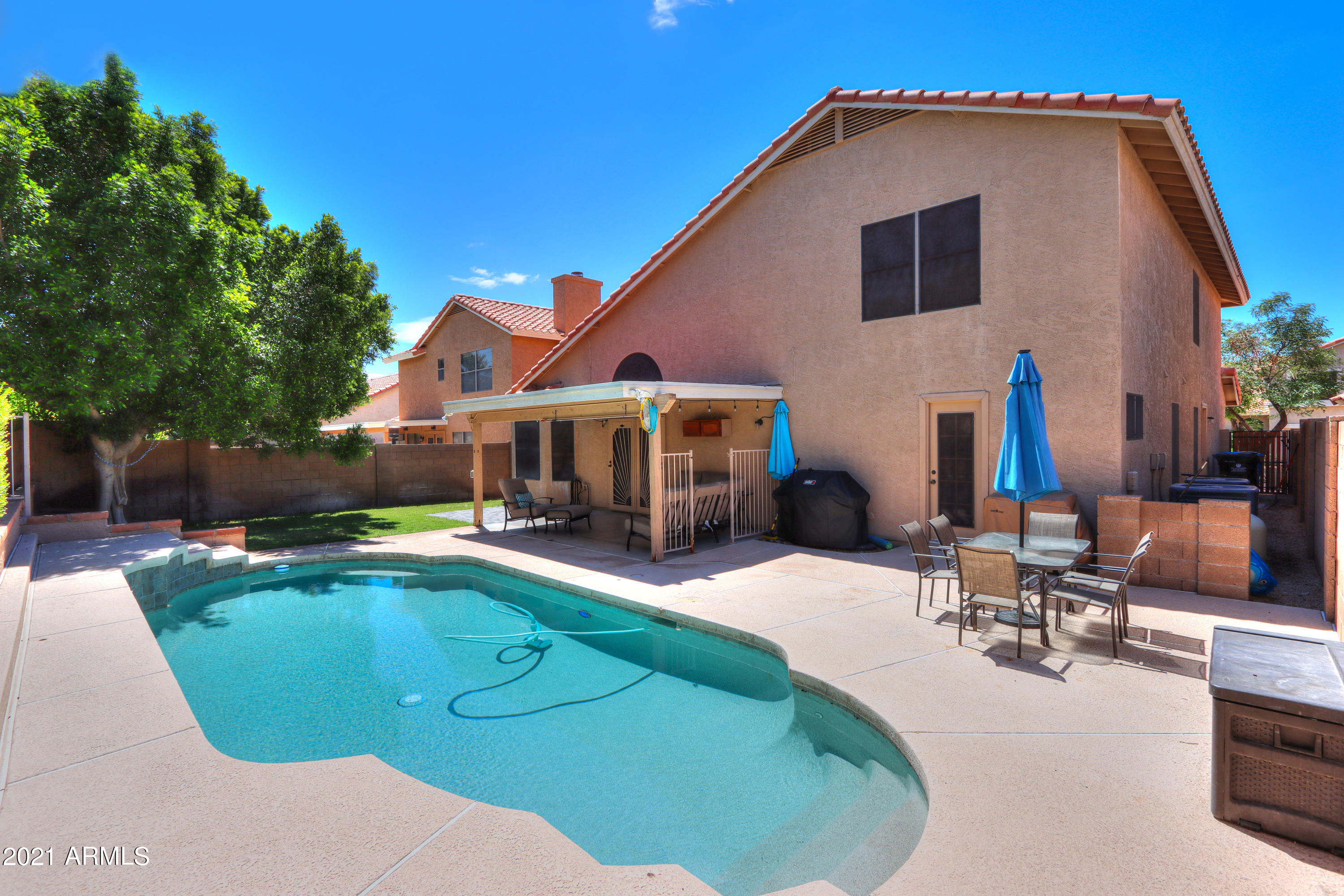 2736 East Rockledge Road Phoenix, AZ 85048 - Photo 1 of 39 46