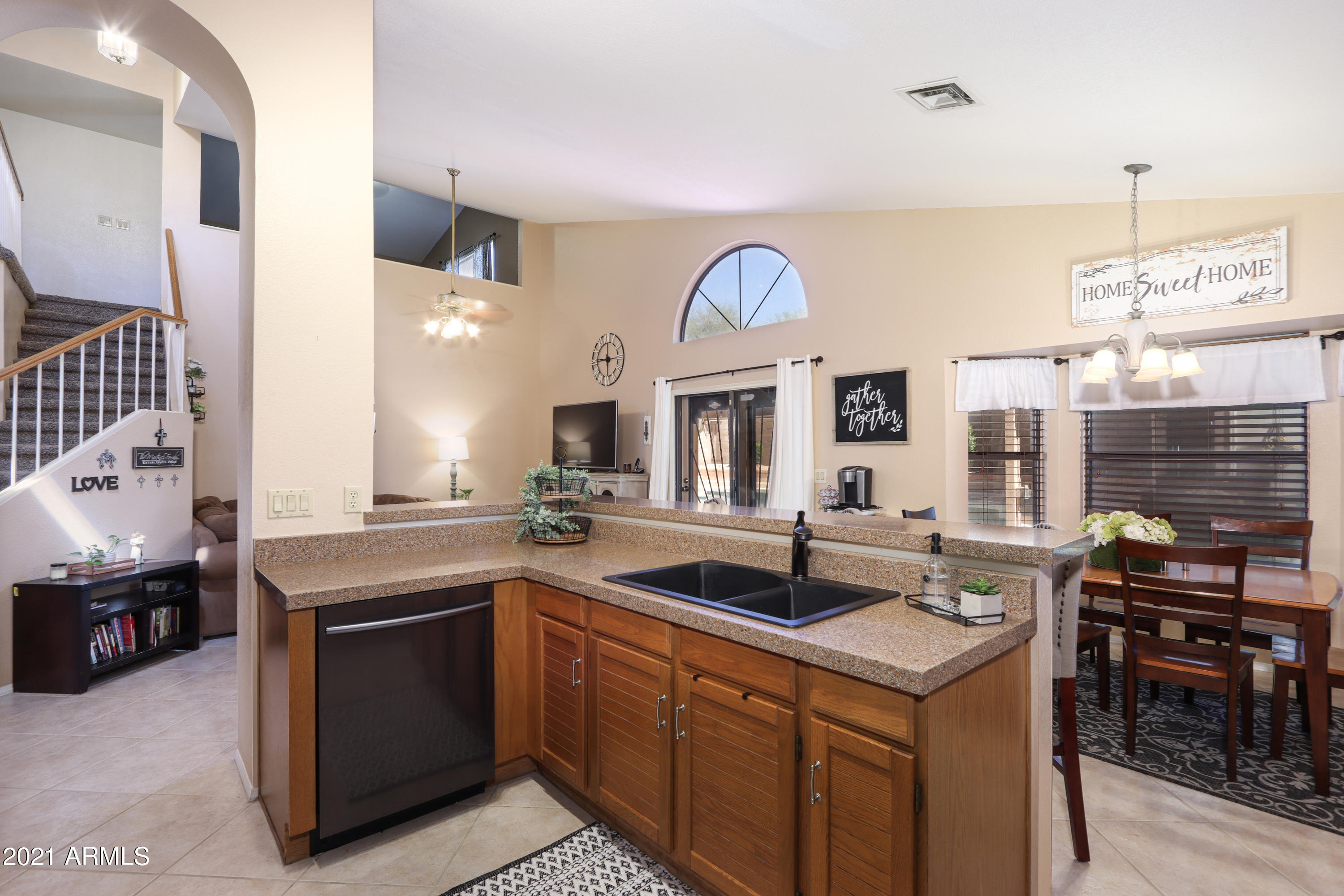 2736 East Rockledge Road Phoenix, AZ 85048 - Photo 12 of 39 17