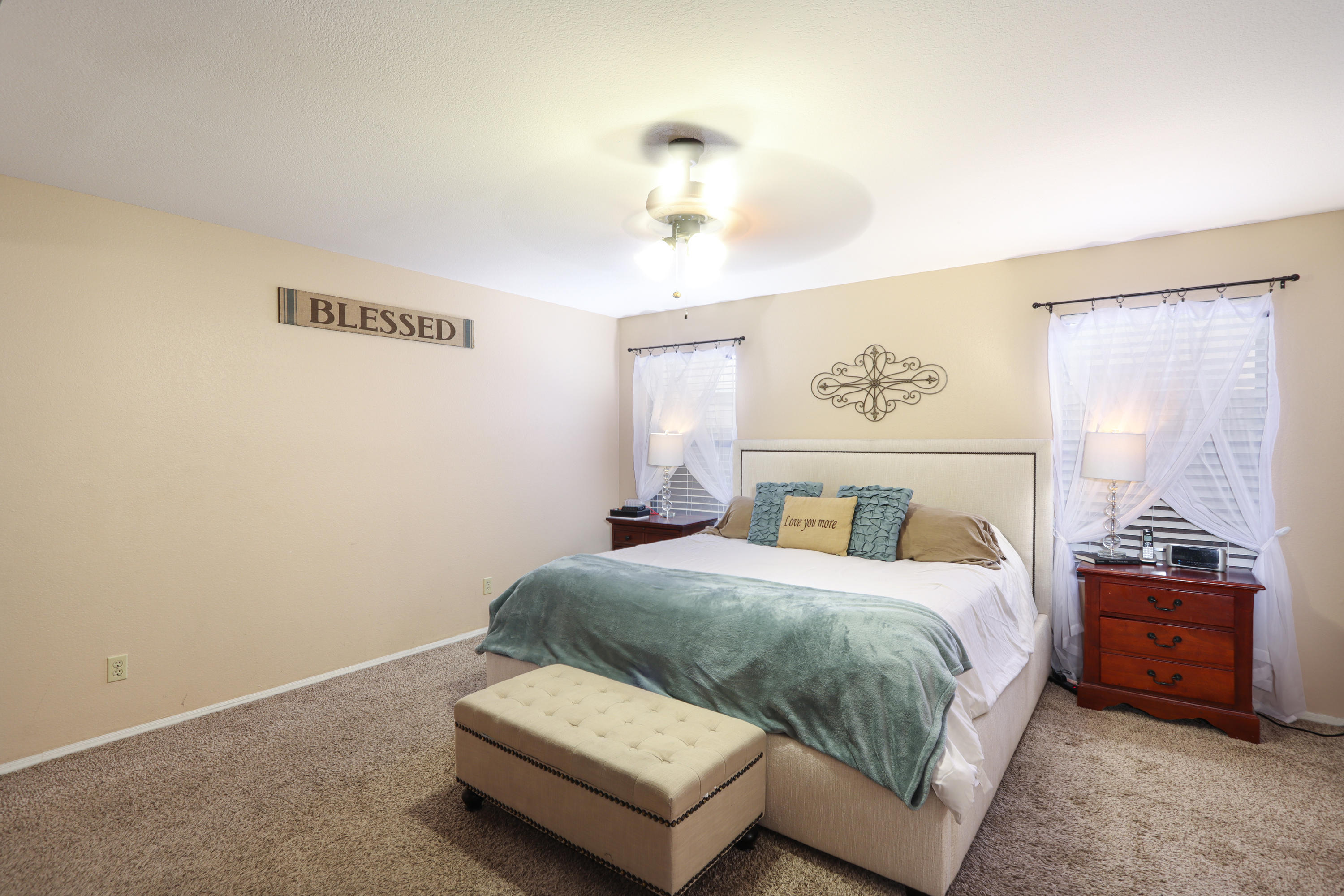 2736 East Rockledge Road Phoenix, AZ 85048 - Photo 18 of 39 24