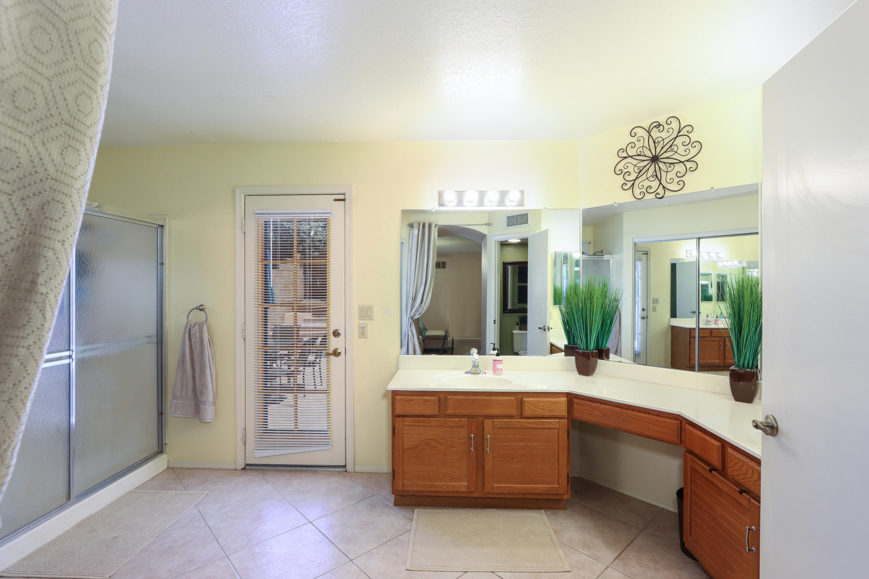 2736 East Rockledge Road Phoenix, AZ 85048 - Photo 19 of 39 25