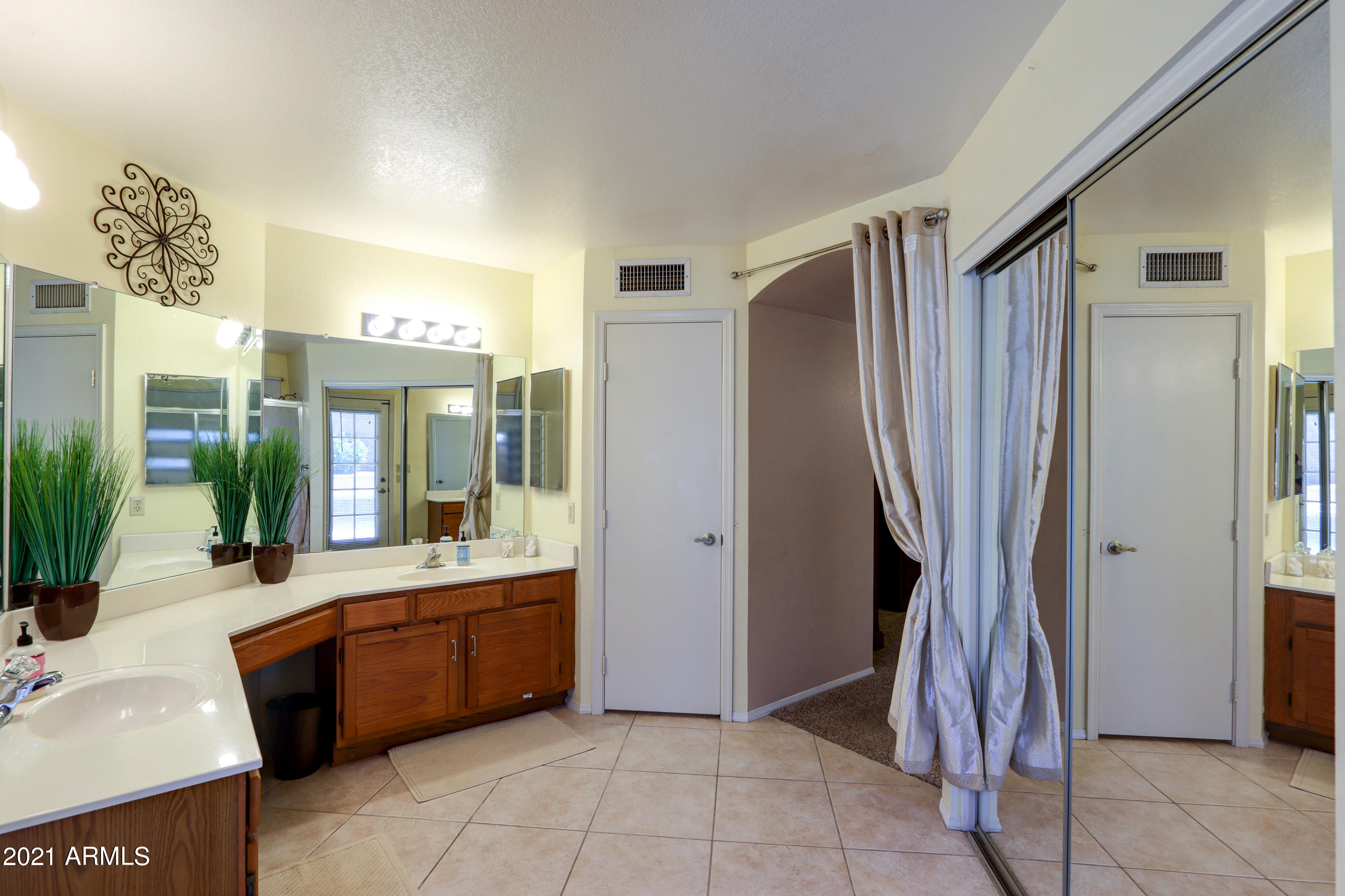 2736 East Rockledge Road Phoenix, AZ 85048 - Photo 20 of 39 26
