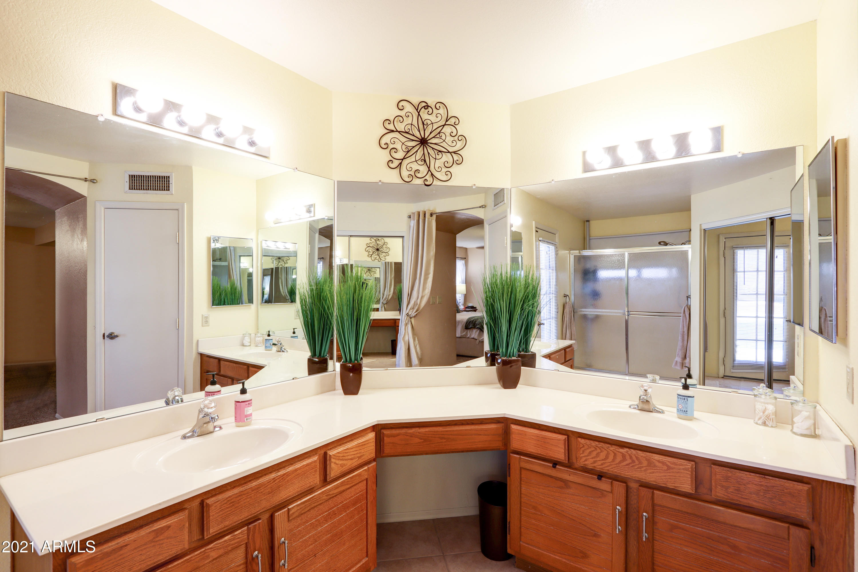 2736 East Rockledge Road Phoenix, AZ 85048 - Photo 22 of 39 29