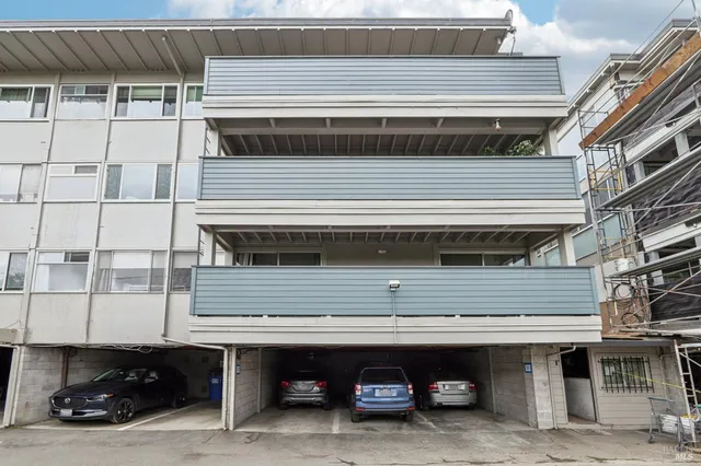 $799,000 | 290 VÃa Casitas, Unit 206, Greenbrae, CA 94904