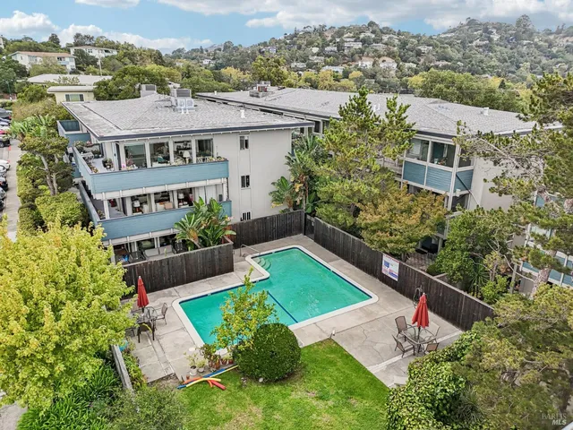 $799,000 | 290 VÃa Casitas, Unit 206, Greenbrae, CA 94904