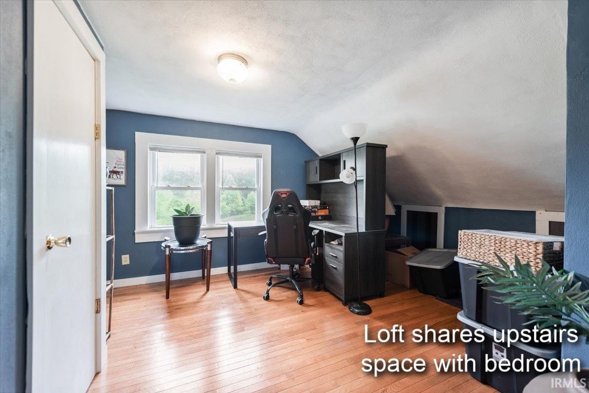 9510 South Snow Road Bloomington, IN 47403 - Photo 13 of 22