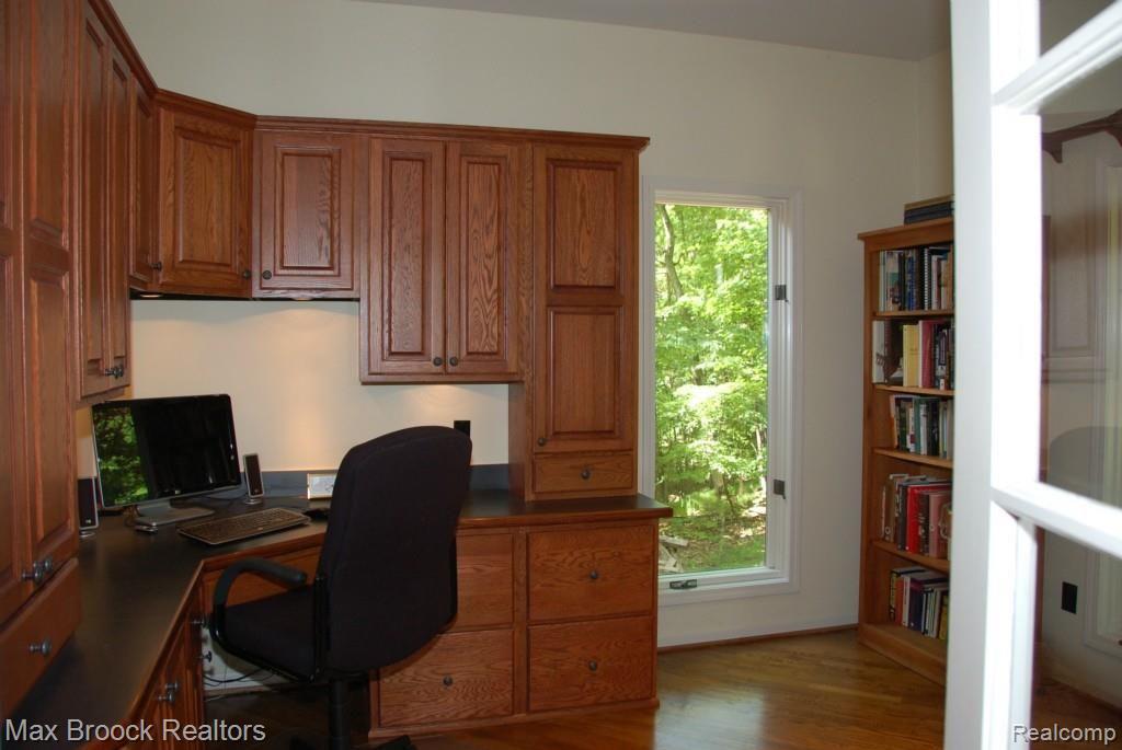 4745 Gallagher Road Rochester, MI 48306 - Photo 8 of 38 Library w/French Doors
