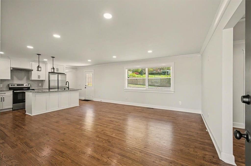 17 Crestwood Road Cartersville, GA 30121 - Photo 8 of 42