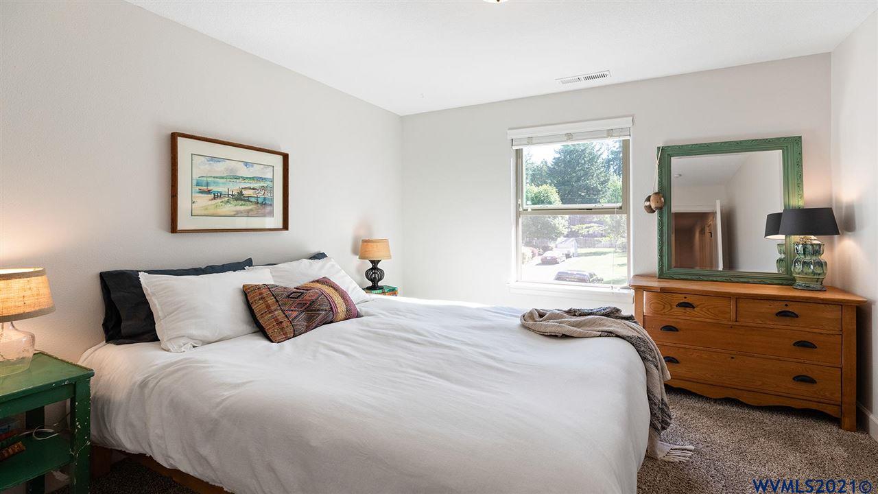 1249 Explorer Place Northeast Keizer, OR 97303 - Photo 30 of 38