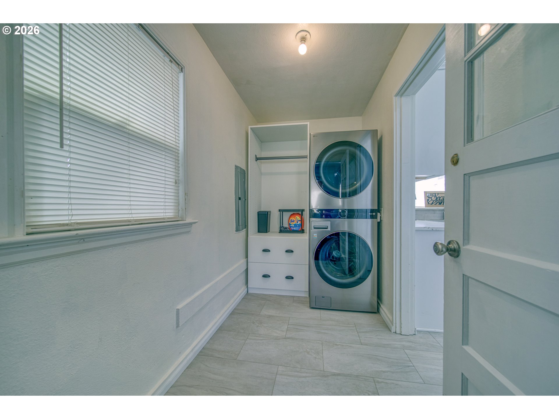 1950 Greenwood Avenue Reedsport, OR 97467 - Photo 11 of 31 Laundry