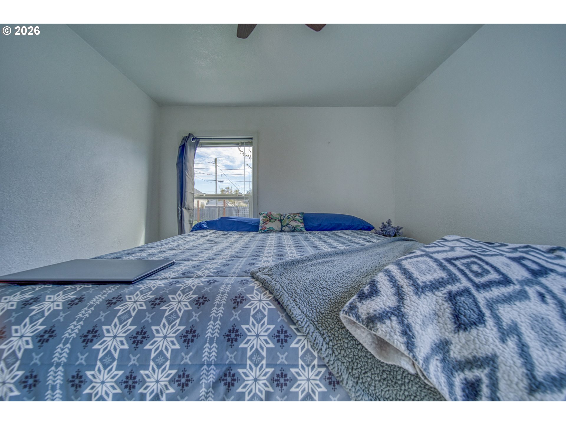 1950 Greenwood Avenue Reedsport, OR 97467 - Photo 14 of 31 Bedroom, Primary
