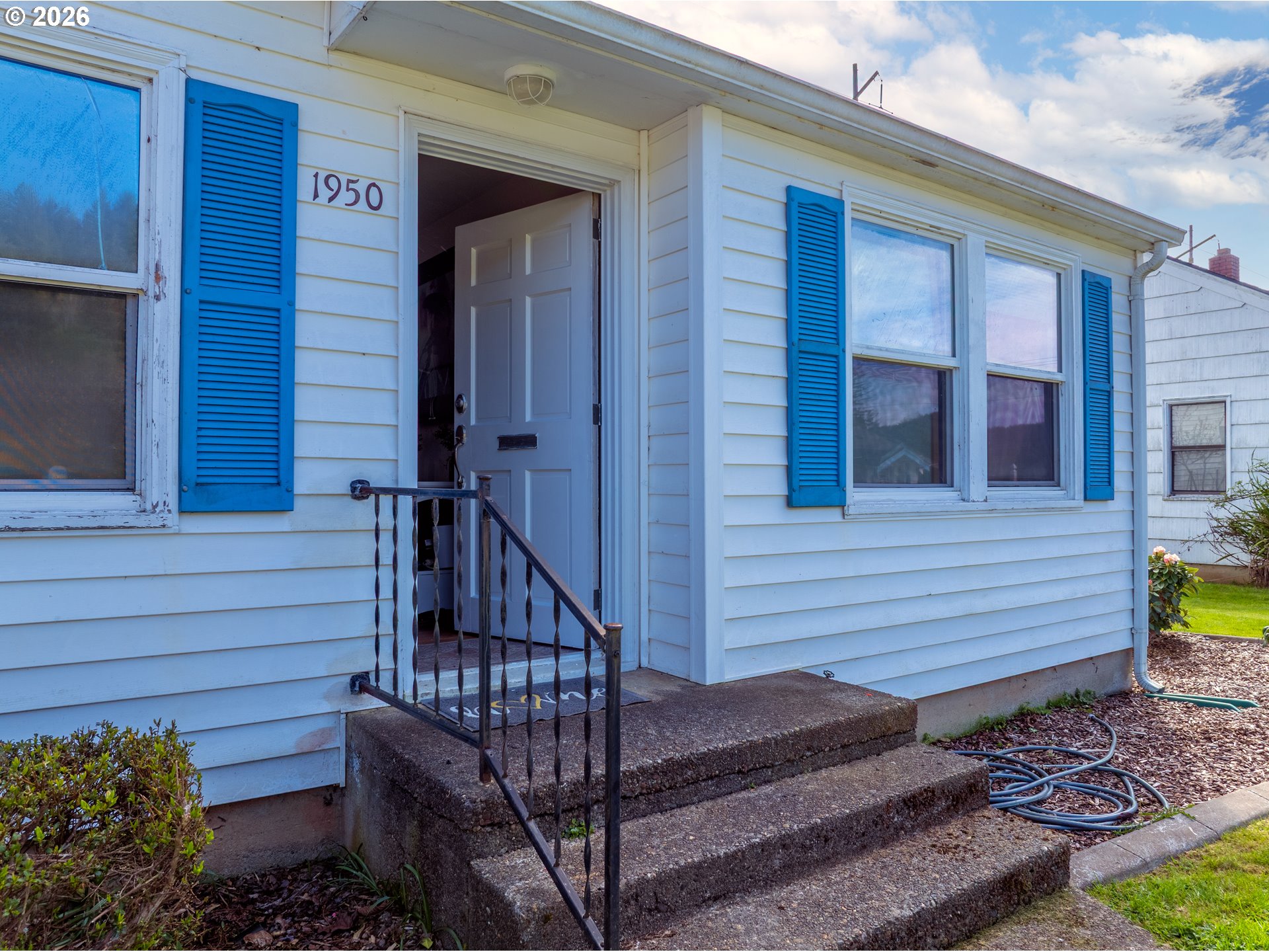 1950 Greenwood Avenue Reedsport, OR 97467 - Photo 4 of 31