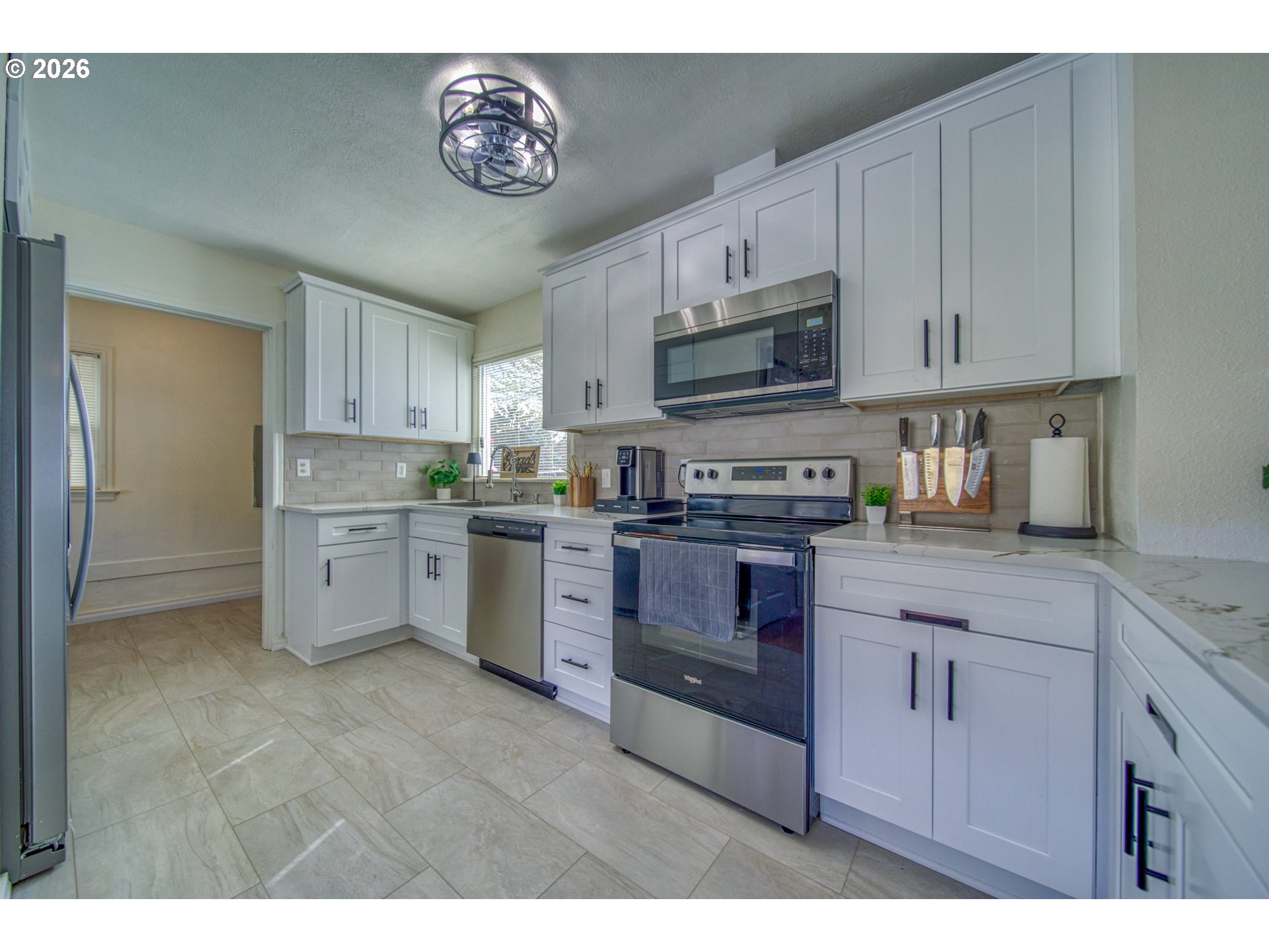 1950 Greenwood Avenue Reedsport, OR 97467 - Photo 9 of 31 Kitchen