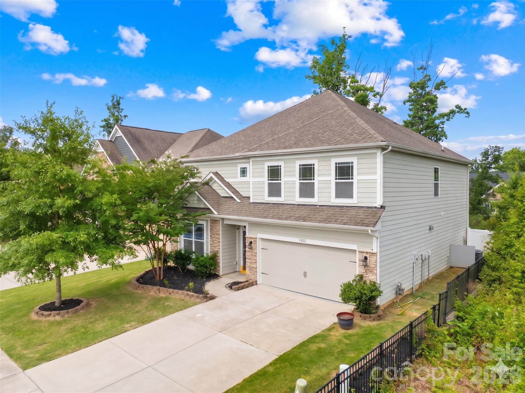 1042 Dina Drive Fort Mill, SC 29708 - Photo 2 of 38