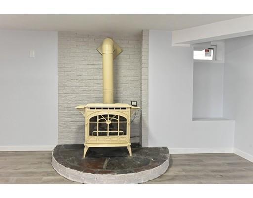 67 Edgewood Road Shrewsbury, MA 01545 - Photo 12 of 42 Gallery Image 12
