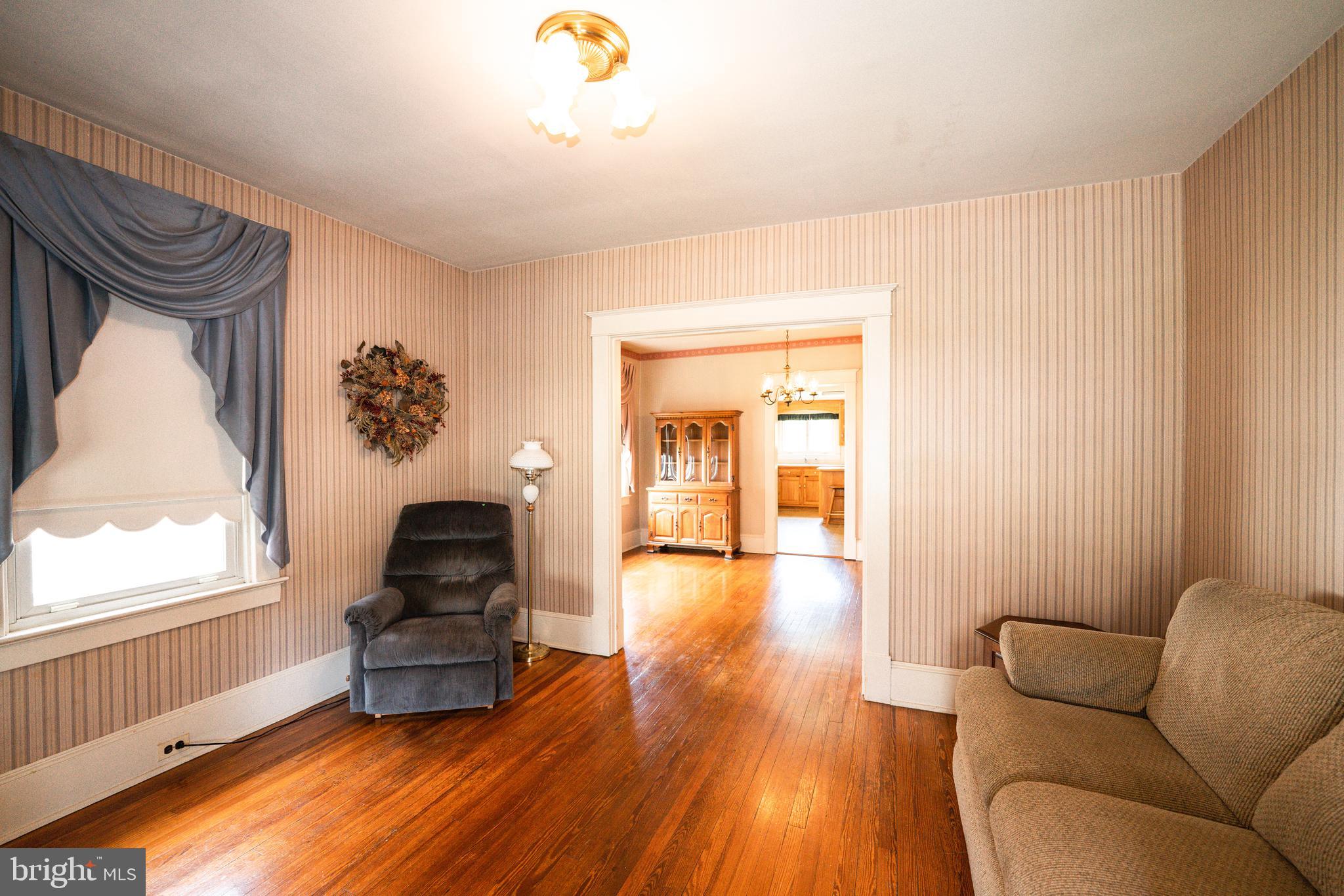 12518 Fingerboard Road Monrovia, MD 21770 - Photo 22 of 68 front living room