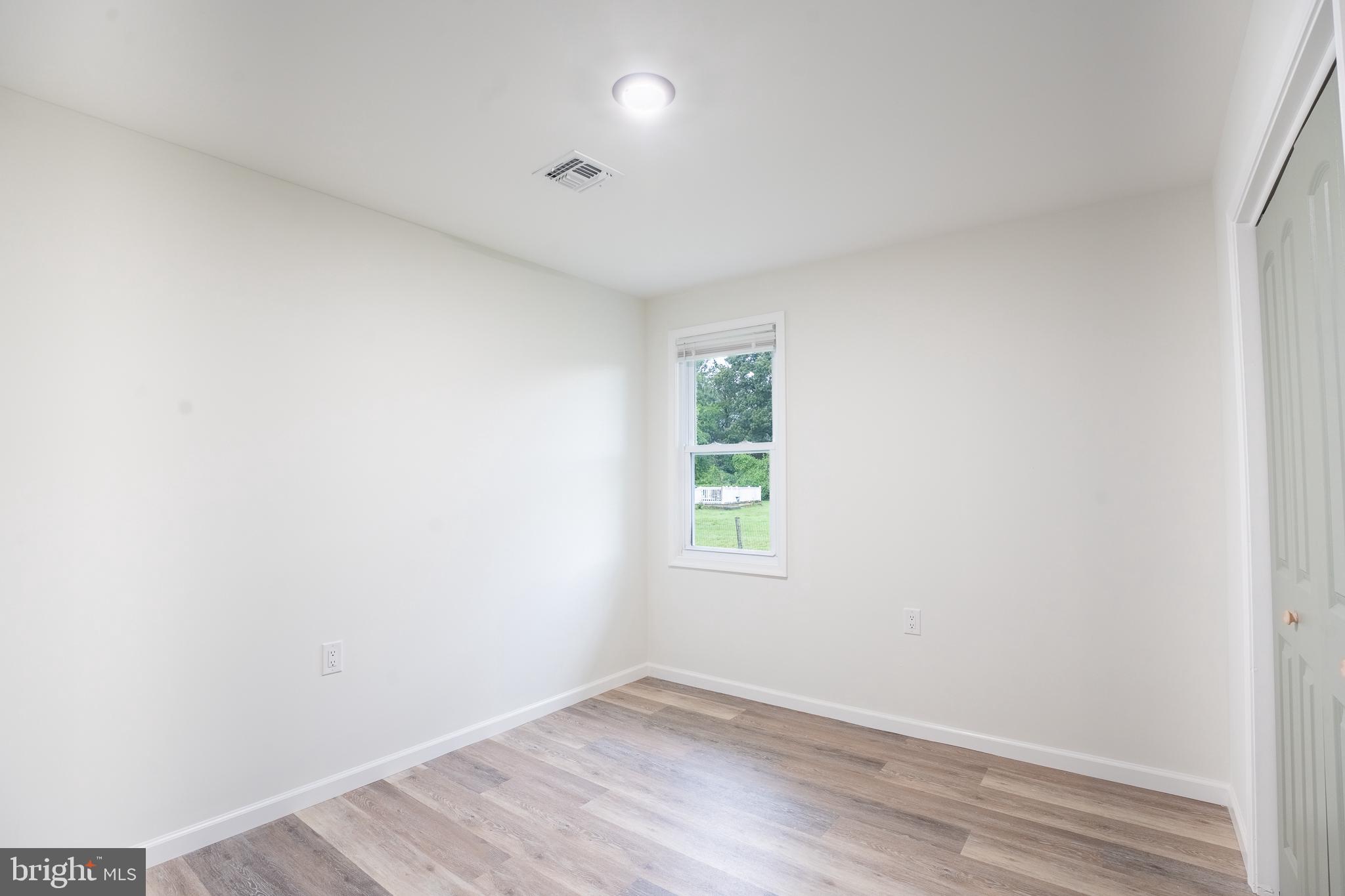 9010 Elks Road Seaford, DE 19973 - Photo 13 of 33 Bright and airy blank canvas room.