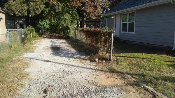 $1,595 | 1410 Joplin Street, Haltom City, TX 76117