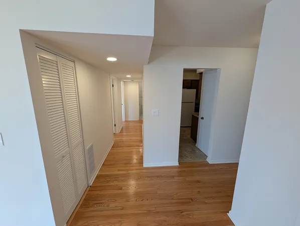 $3,295 | 1100 Church Street, Unit 601, Evanston, IL 60201