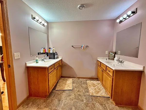 $1,100,000 | 33259 Highway 18, Aitkin, MN 56431