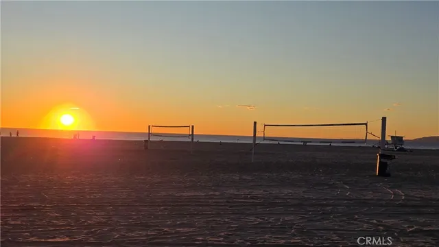 $1,995 | 44 Navy Street, Unit 6, Venice, CA 90291