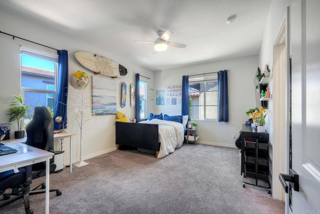 4141 Mission Tree Way Oceanside, CA 92057 - Photo 20 of 29 Spacious bed room with ensuite full bath and walk in closet