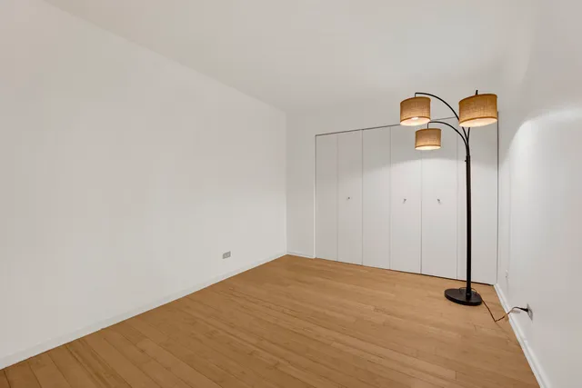 $395,000 | 40 East 9th Street, Unit 609, Chicago, IL 60605