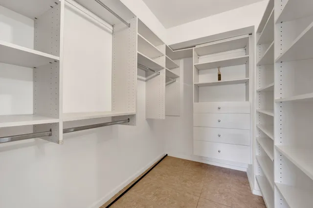 $395,000 | 40 East 9th Street, Unit 609, Chicago, IL 60605