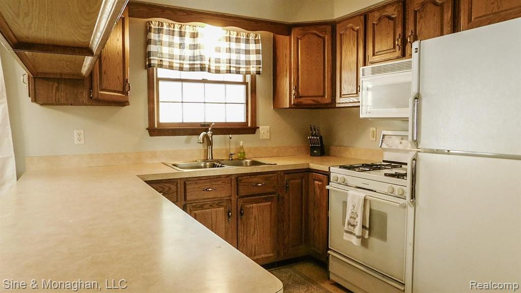 2570 Werner Road Columbus, MI 48063 - Photo 2 of 41