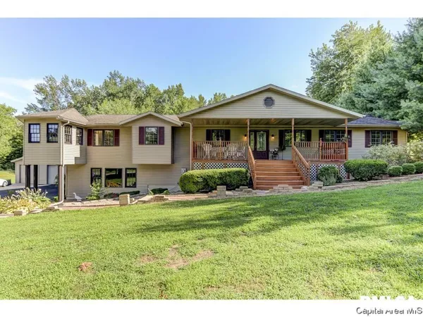 $609,900 | 7460 Rolling Oaks Drive, Sherman, IL 62684