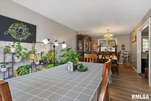 $609,900 | 7460 Rolling Oaks Drive, Sherman, IL 62684