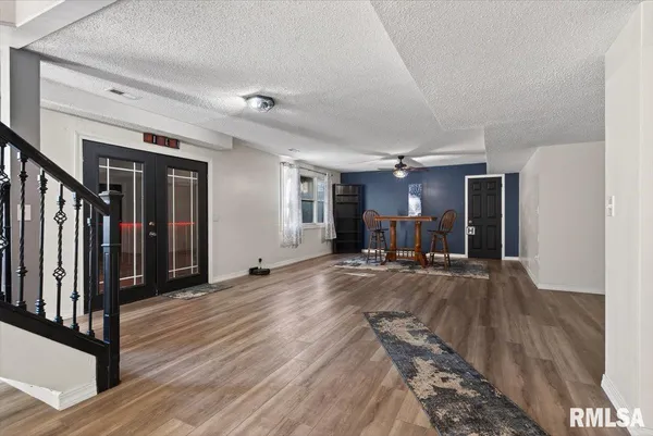 $609,900 | 7460 Rolling Oaks Drive, Sherman, IL 62684
