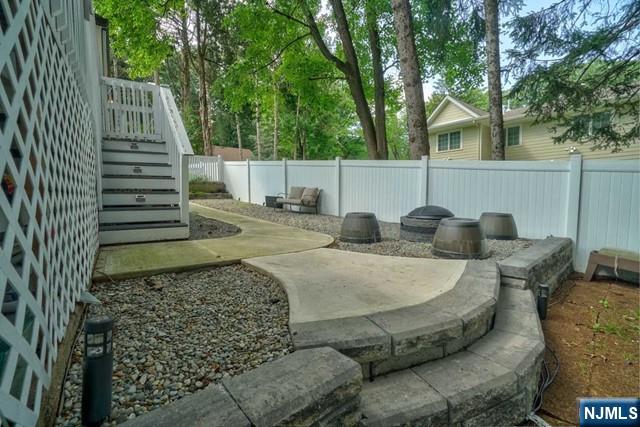 66 Short Place Cresskill, NJ 07626 - Photo 17 of 19