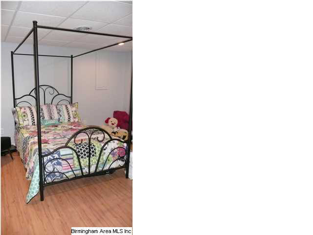 930 Lazy Y Road Hayden, AL 35079 - Photo 16 of 31 Gallery Image 16