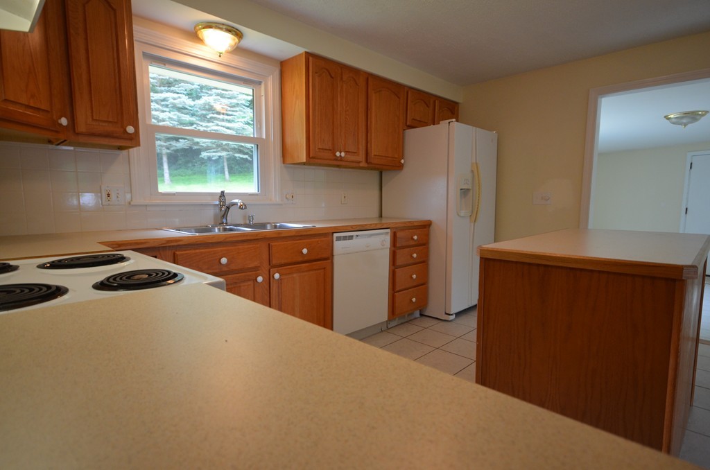 3 Yellow Farm Road Deerfield, MA 01373 - Photo 7 of 26 Gallery Image 7