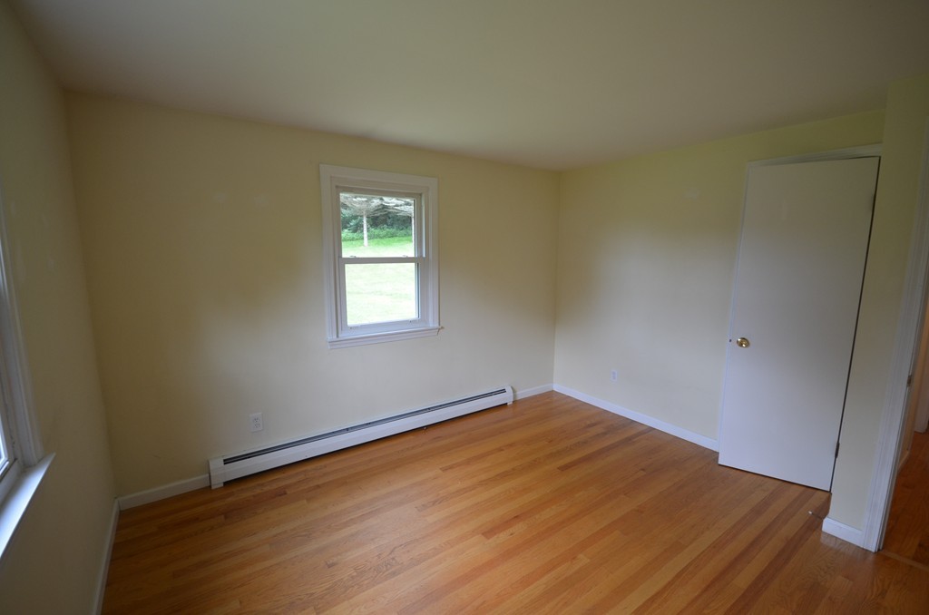 3 Yellow Farm Road Deerfield, MA 01373 - Photo 10 of 26 Gallery Image 10