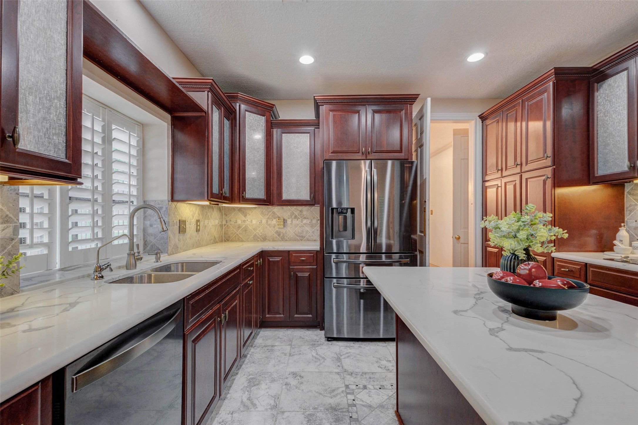 7631 Post Bridge Road Spring, TX 77389 - Photo 11 of 50 Updated kitchen