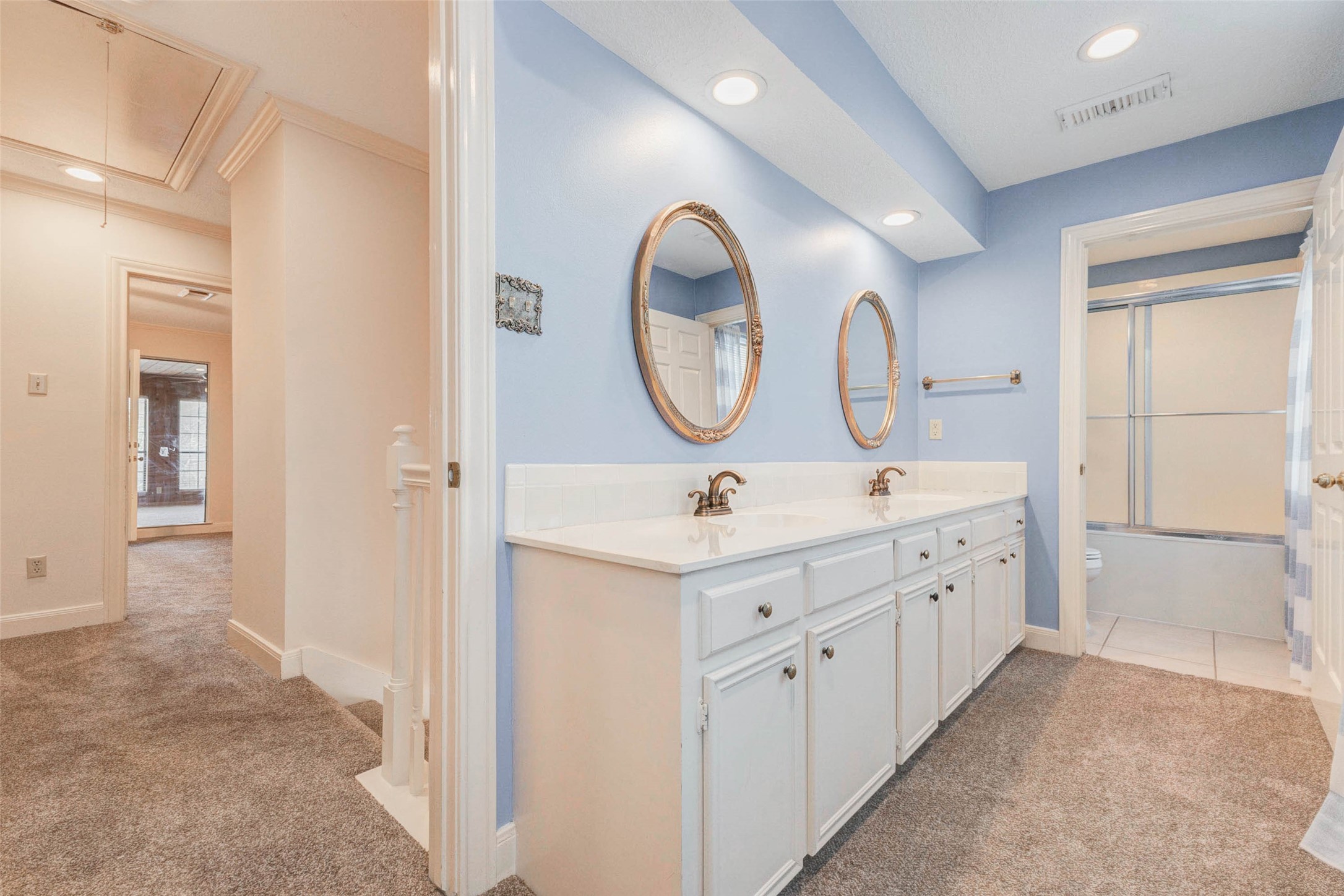 7631 Post Bridge Road Spring, TX 77389 - Photo 36 of 50 Full bathroom on the 2nd floor