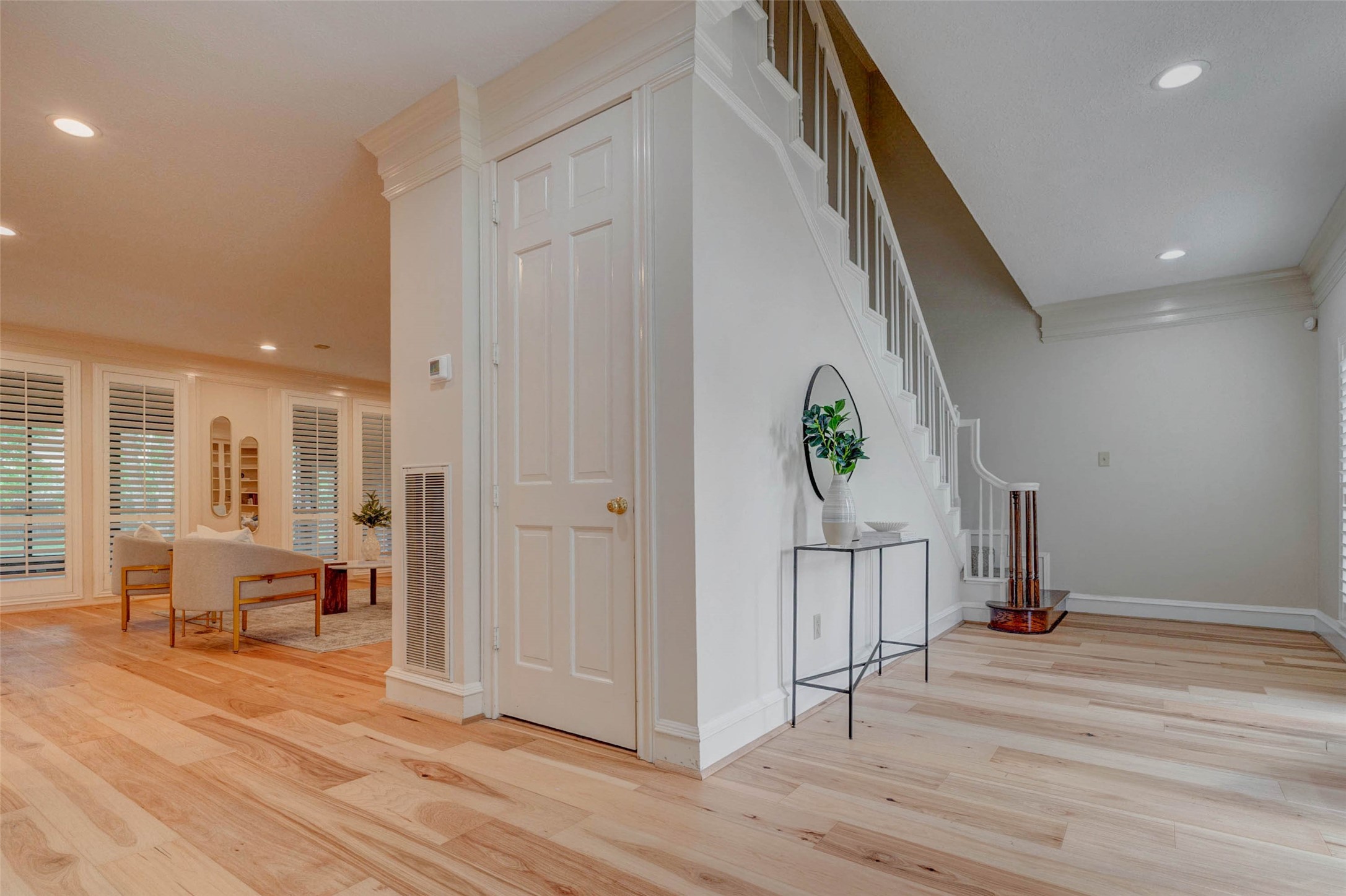 7631 Post Bridge Road Spring, TX 77389 - Photo 4 of 50 Front entrance - white oak upscale laminate flooring