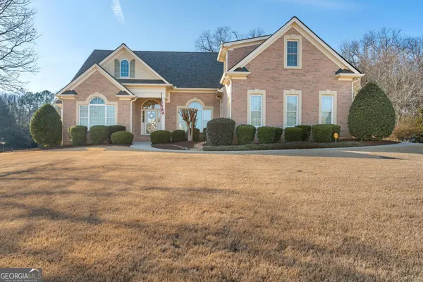 a view of front door with hallway