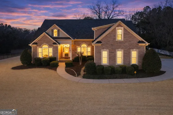 $799,950 | 110 Wickham Drive, Tyrone, GA 30290