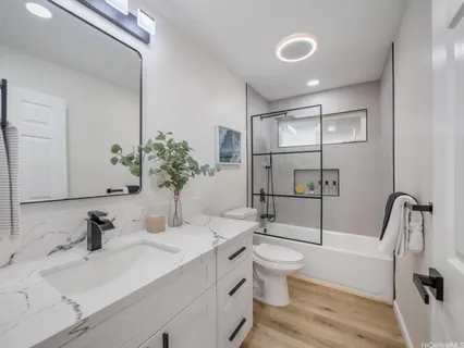 $1,350,000 | 855 Kainoa Place, Honolulu, HI 96821