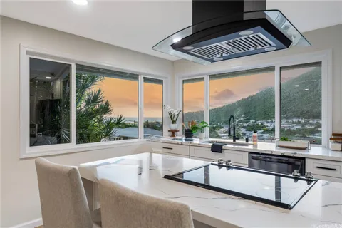 $1,350,000 | 855 Kainoa Place, Honolulu, HI 96821