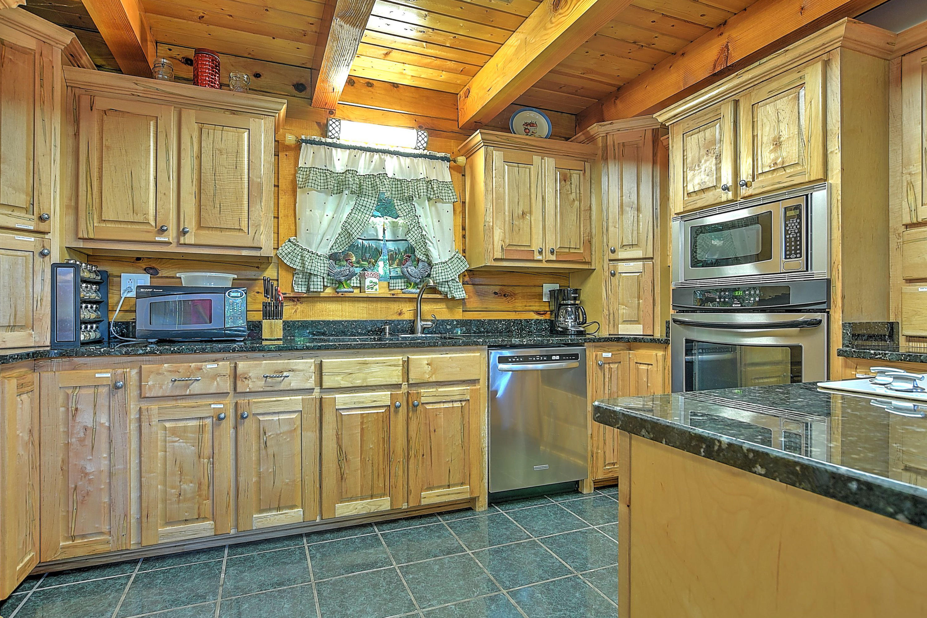 155 Cable Hollow Road Butler, TN 37640 - Photo 16 of 51 155 Cable Hollow Rd-13