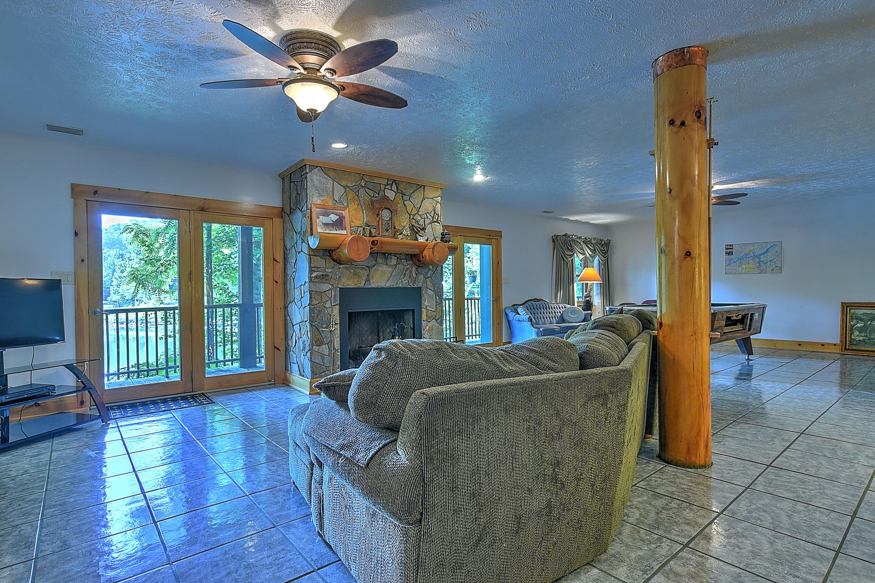 155 Cable Hollow Road Butler, TN 37640 - Photo 27 of 51 155 Cable Hollow Rd-24