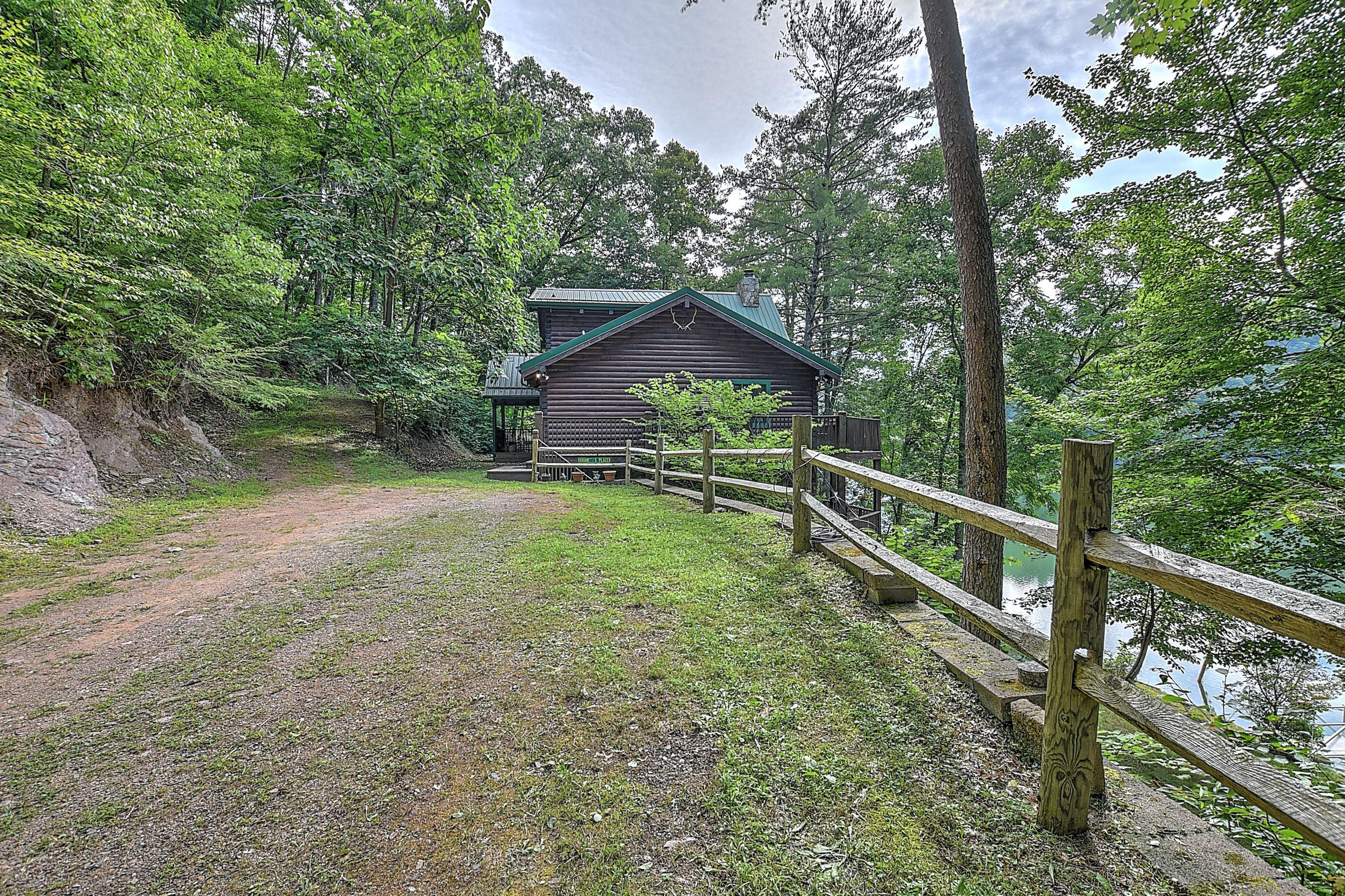 155 Cable Hollow Road Butler, TN 37640 - Photo 48 of 51 155 Cable Hollow Rd-46