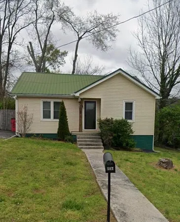 $220,000 | 401 College Avenue East, Carthage, TN 37030