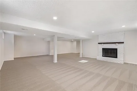 $439,000 | 1001 East Piatt Lane, Olathe, KS 66061