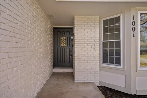 $439,000 | 1001 East Piatt Lane, Olathe, KS 66061