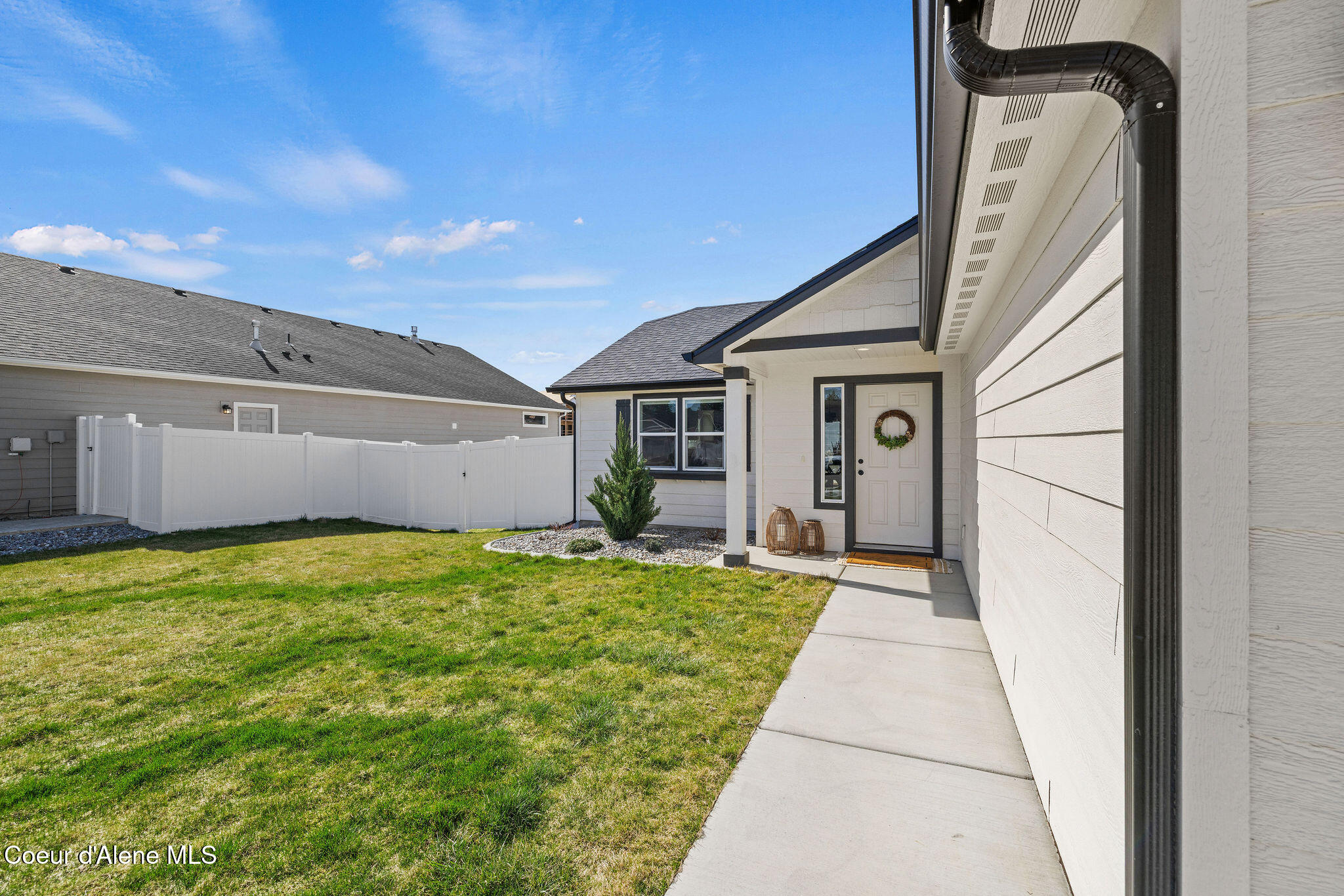 16237 Hadley Loop Rathdrum, ID 83858 - Photo 4 of 27 Front Porch